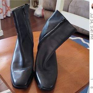 Women’s ankle boots